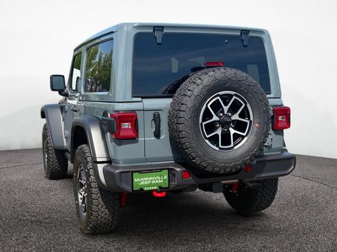 Used 2025 Jeep Wrangler Rubicon w/ Convenience Group AWD/4WD image 3