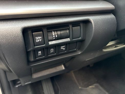 Used 2021 Subaru Crosstrek 2.5i Limited w/ Moonroof Package 2 image 14