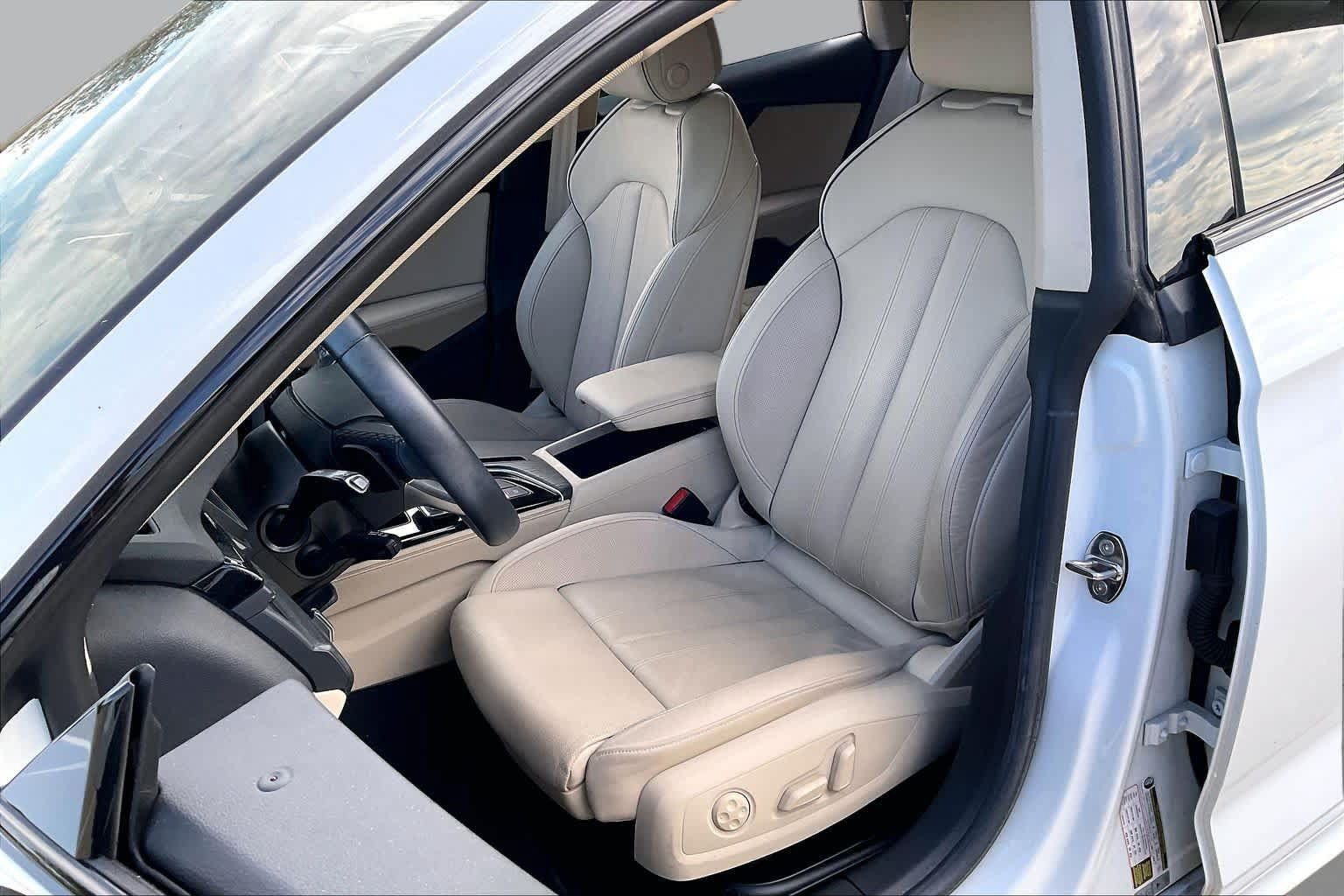 Used 2022 Audi A5 2.0T Premium Plus AWD/4WD image 8