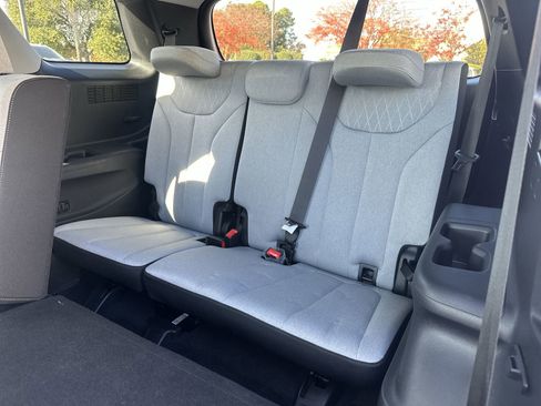 Used 2021 Hyundai Palisade SE image 32