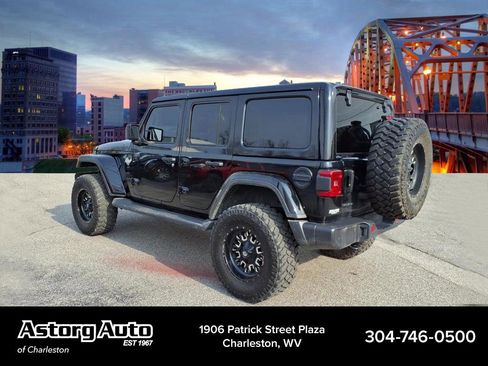 Used 2025 Jeep Wrangler Sahara w/ Safety Group image 5