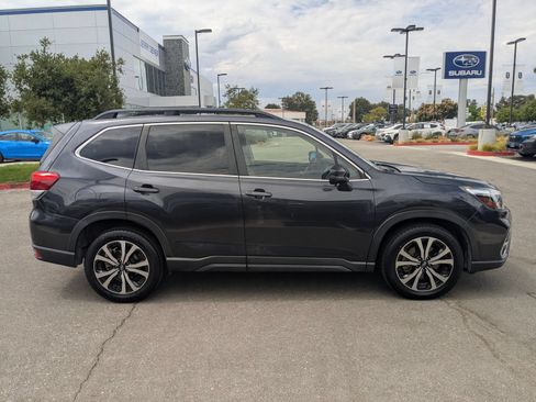 Used 2019 Subaru Forester Limited AWD/4WD image 6