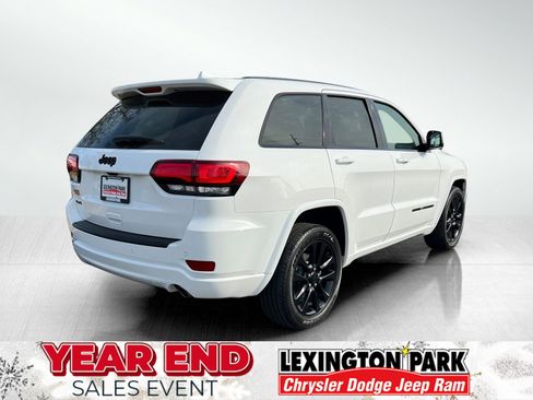 Used 2020 Jeep Grand Cherokee Altitude image 8