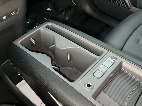 New 2026 Kia EV9 Wind image 13