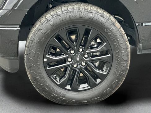 Used 2025 Ford F150 Lariat w/ Equipment Group 502A High AWD/4WD image 23