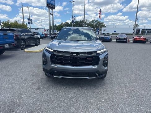 Used 2025 Chevrolet Equinox RS w/ Safety and Technology Package FWD image 3