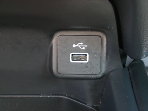Used 2025 Honda HR-V Sport image 19