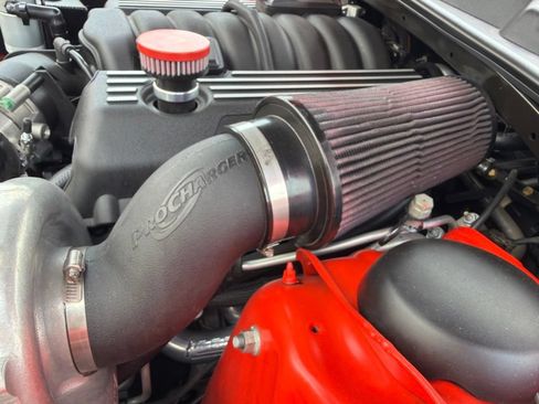 Used 2017 Dodge Challenger R/T Scat Pack RWD image 17
