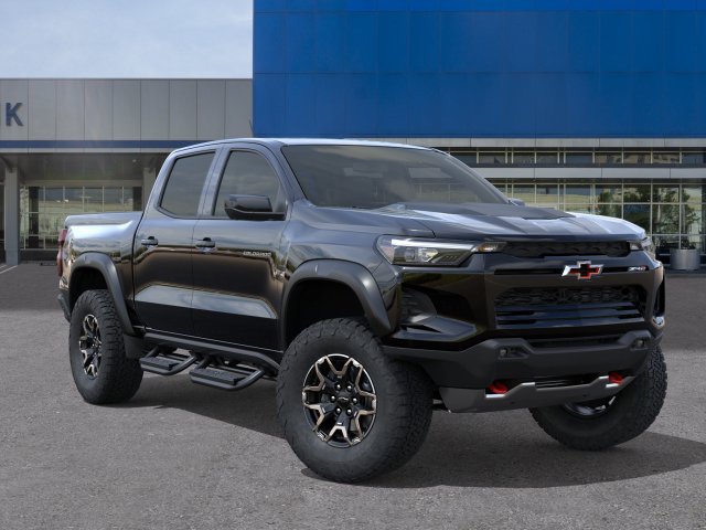 New 2026 Chevrolet Colorado ZR2 w/ Technology Package AWD/4WD image 7