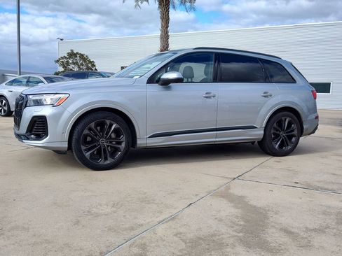 Used 2025 Audi Q7 3.0T Premium Plus w/ Premium Plus Package AWD/4WD image 3
