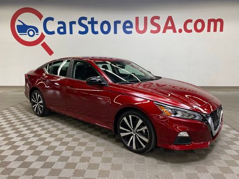 Used 2022 Nissan Altima 2.5 SR image 1