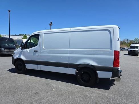 New 2025 Mercedes-Benz Sprinter 2500 image 8
