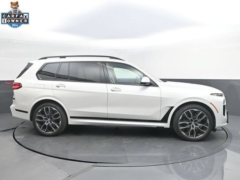 Certified 2025 BMW X7 xDrive40i w/ M Sport Package AWD/4WD image 8