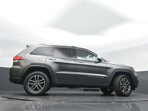 Used 2019 Jeep Grand Cherokee Limited image 37