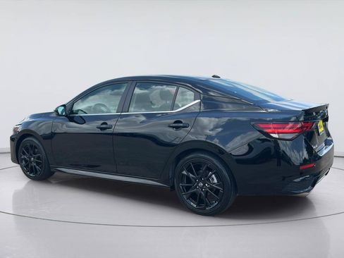 Used 2025 Nissan Sentra SR w/ Midnight Edition FWD image 4