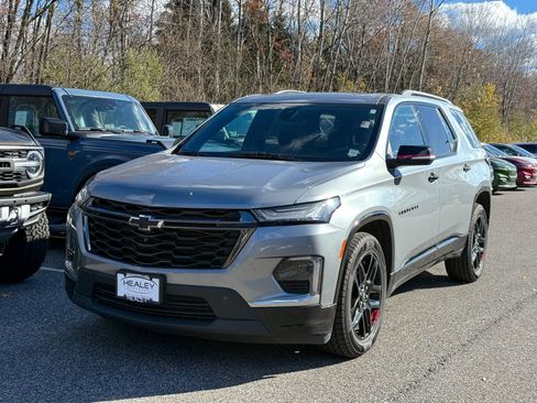 Used 2023 Chevrolet Traverse Premier w/ Redline Edition image 3