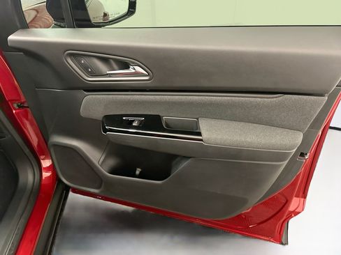 Used 2025 Honda Prologue EX image 33