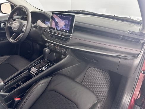 Used 2022 Jeep Compass Trailhawk w/ Sun and Sound Group AWD/4WD image 28