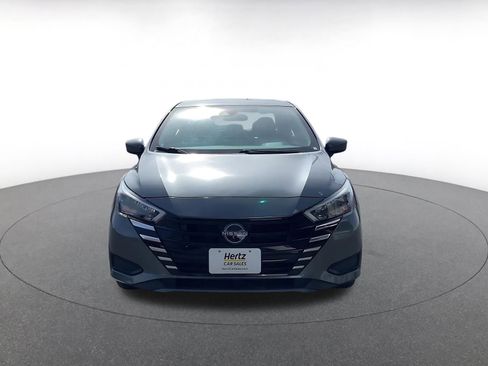 Used 2025 Nissan Versa SV image 4