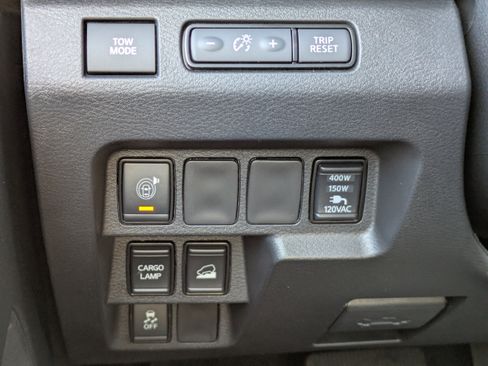 Certified 2024 Nissan Frontier SV w/ Hardbody Edition image 23