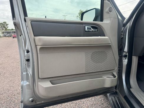Used 2008 Ford Expedition XLT AWD/4WD image 29