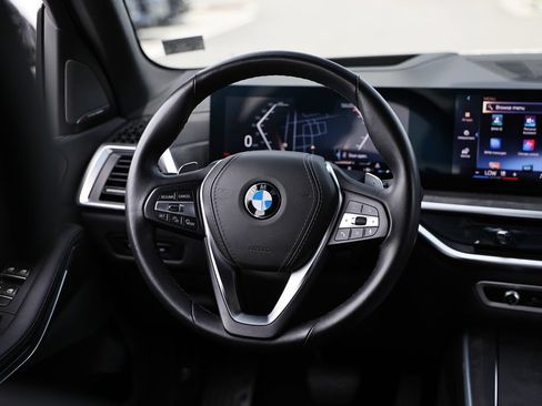 Used 2025 BMW X5 xDrive40i AWD/4WD image 29