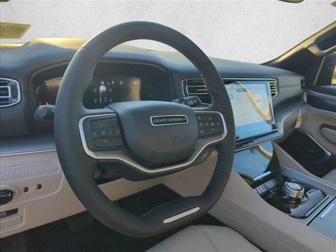 New 2026 Jeep Grand Wagoneer 2WD image 18