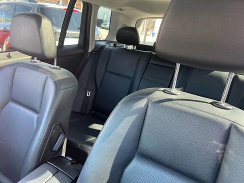 Used 2011 Mercedes-Benz GLK 350 4MATIC image 14