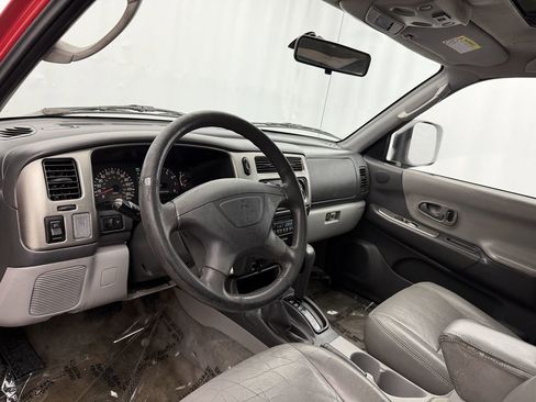 Used 2001 Mitsubishi Montero Sport XS image 5