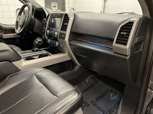 Used 2019 Ford F150 Lariat w/ Equipment Group 502A Luxury image 23