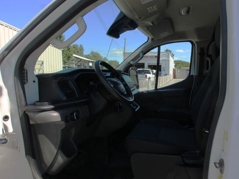 Used 2020 Ford Transit 250 Low Roof RWD image 9