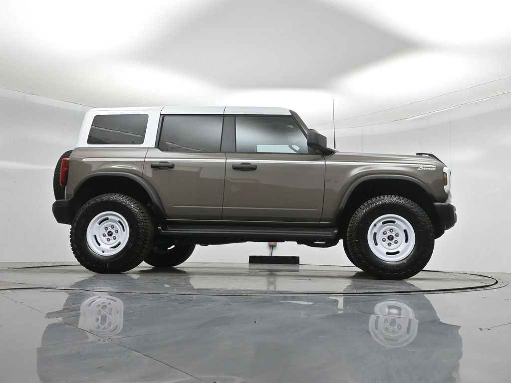 Certified 2026 Ford Bronco Heritage Edition AWD/4WD image 46
