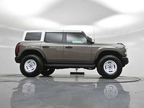 Certified 2026 Ford Bronco Heritage Edition AWD/4WD image 46