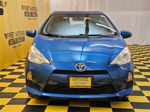 Used 2013 Toyota Prius C Two image 8