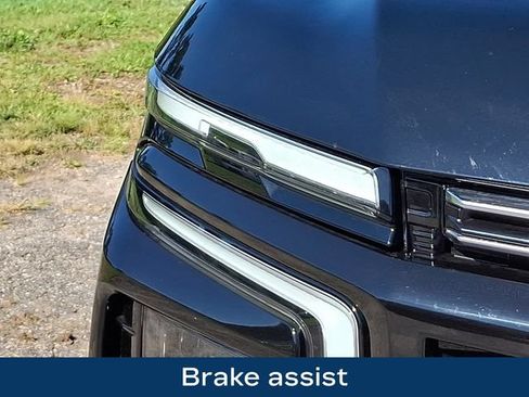Used 2025 Chevrolet Tahoe High Country AWD/4WD image 29