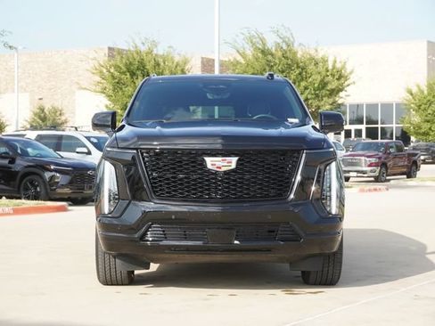 Used 2026 Cadillac Escalade Sport RWD image 2