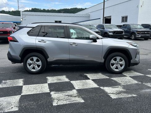 Used 2025 Toyota RAV4 XLE FWD image 2