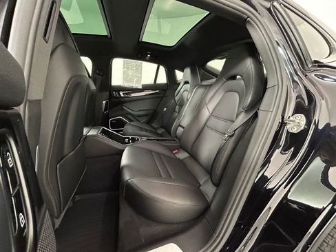 Used 2020 Porsche Panamera 4S AWD/4WD image 28