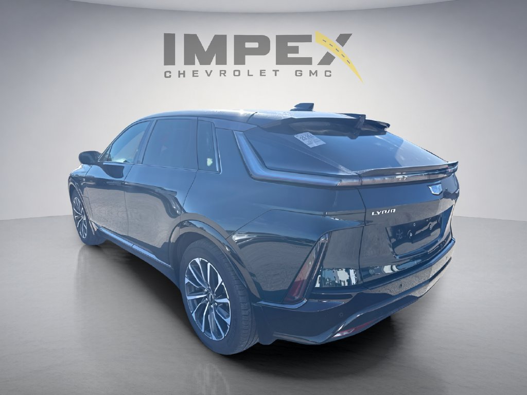Used 2024 Cadillac Lyriq Sport w/ LPO, Floor Liner Package AWD/4WD image 3