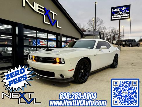 Used 2019 Dodge Challenger R/T w/ Plus Package image 1