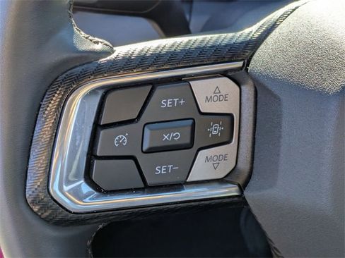 Used 2025 Ford Mustang EcoBoost image 17