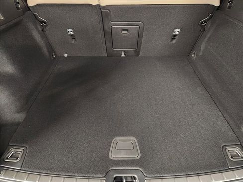 New 2026 Volvo XC60 B5 Plus w/ Protection Package Premier image 34