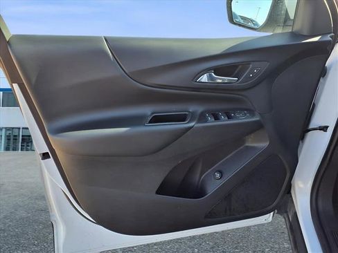 Used 2019 Chevrolet Equinox LT image 21