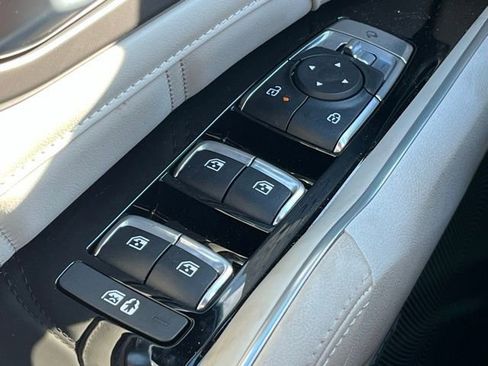 Certified 2025 Kia Sorento SX Prestige image 36