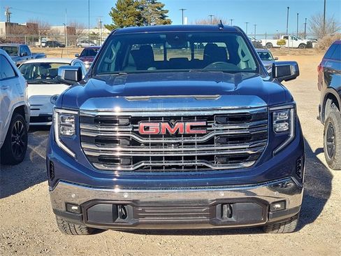 Used 2022 GMC Sierra 1500 SLT w/ SLT Premium Plus Package image 5