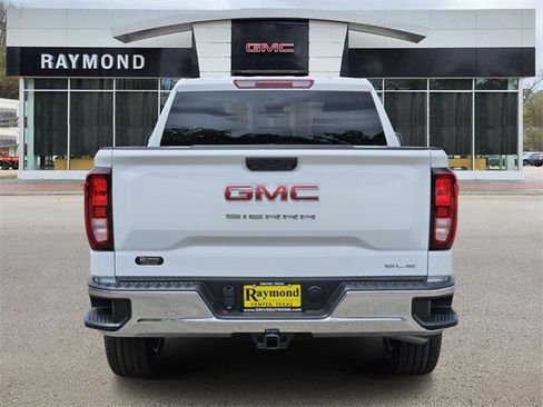 New 2025 GMC Sierra 1500 SLE image 4