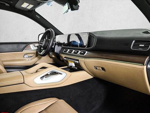 New 2026 Mercedes-Benz GLS 580 4MATIC image 25