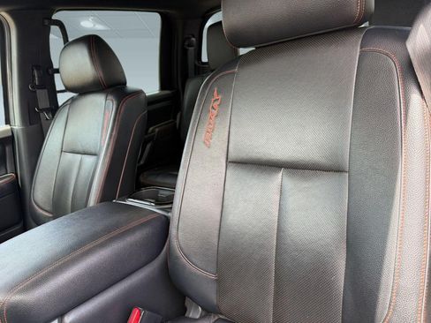 Used 2020 Nissan Titan PRO-4X w/ Pro-4x Convenience Package AWD/4WD image 23