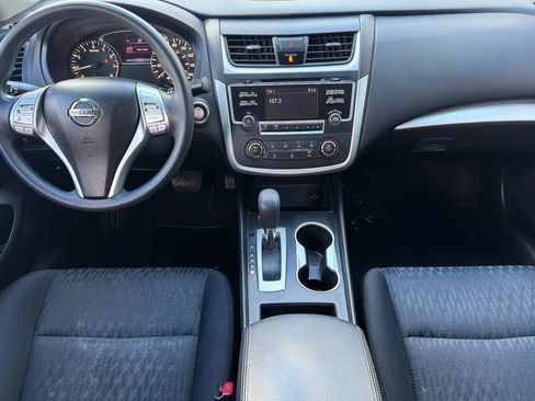 Used 2017 Nissan Altima 2.5 S w/ Power Driver Seat Package FWD image 12