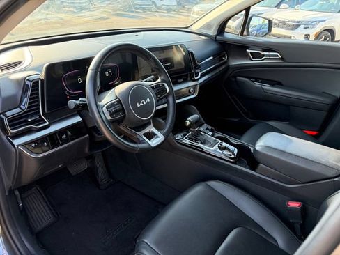 Used 2023 Kia Sportage EX FWD image 6